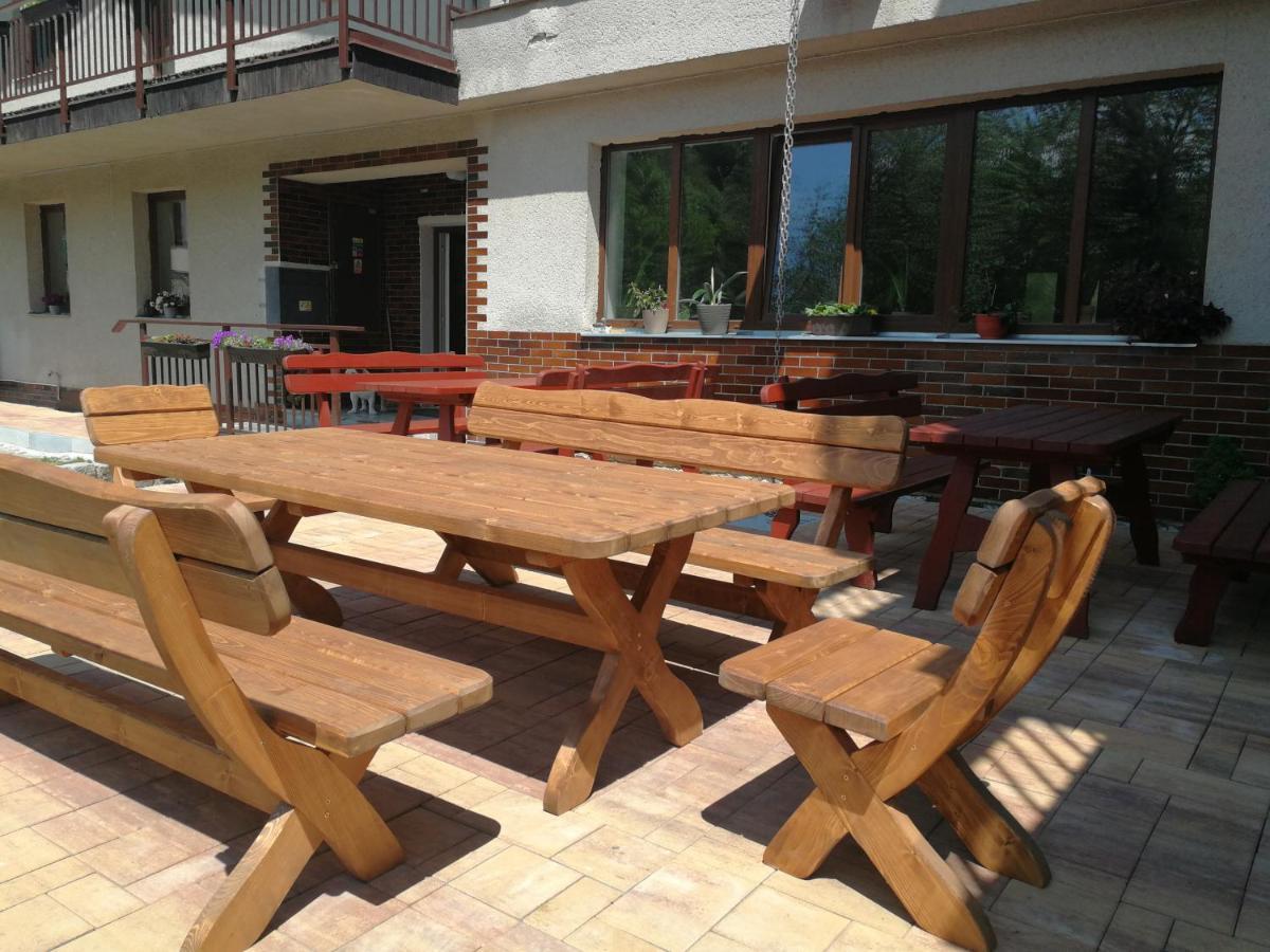 Penzion U Kluju Vestin Exterior foto